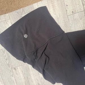Size 2 Lululemon aligns